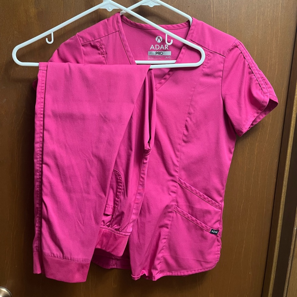 ADAR PRO Scrub Set